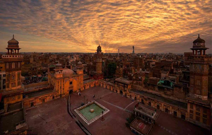 One Day Guided Tour To Lahore