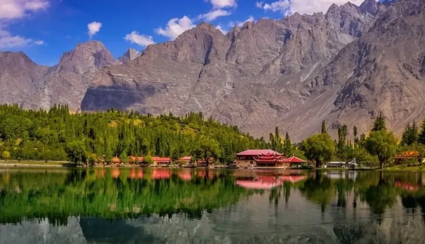 Travel guide to skardu