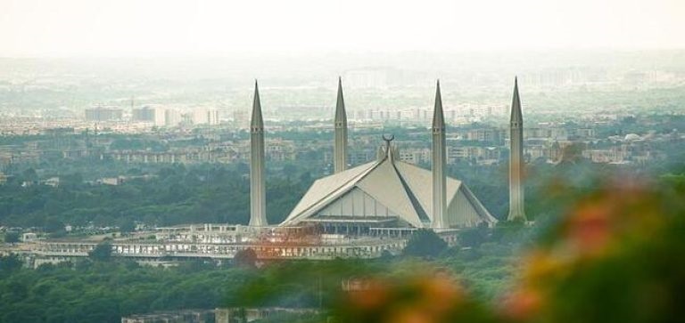 Day 1 - Receive the Guests at Airport
