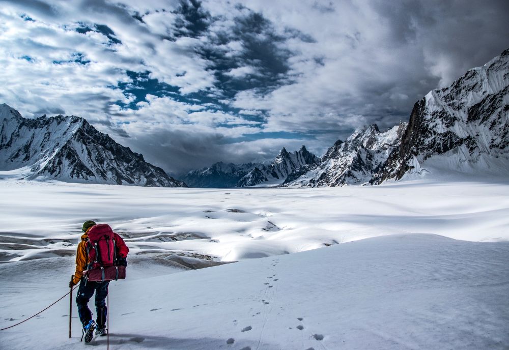 Snow Lake and hisper La trek