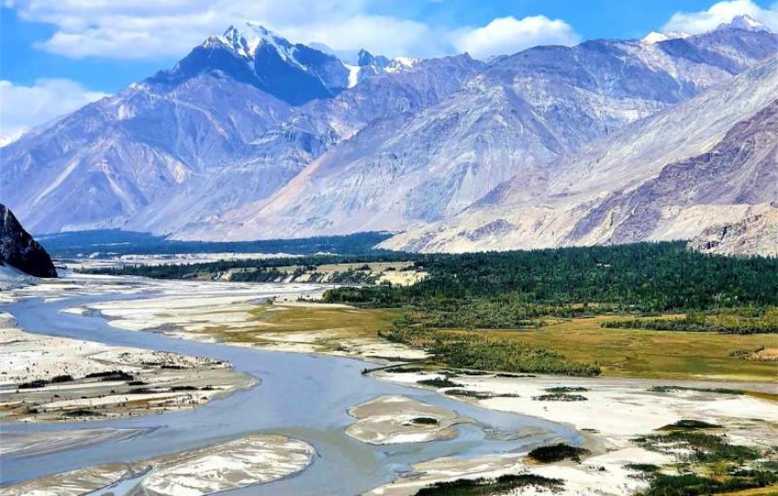 11 Days Complete Hunza & Skardu Trip From Lahore By Road