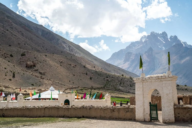 chupursan-baba-gundi