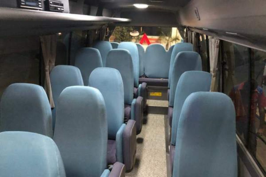 Toyota Coaster saloon 4C