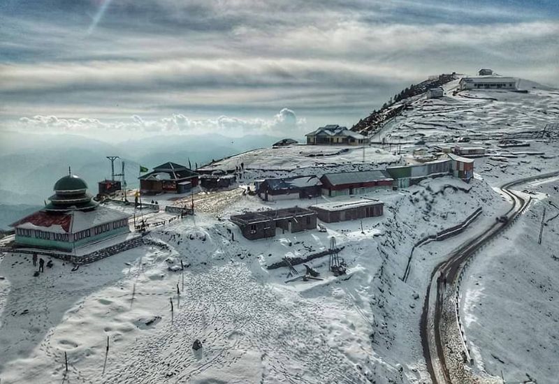 2:00 PM – Hike to Pir Chinasi Temple