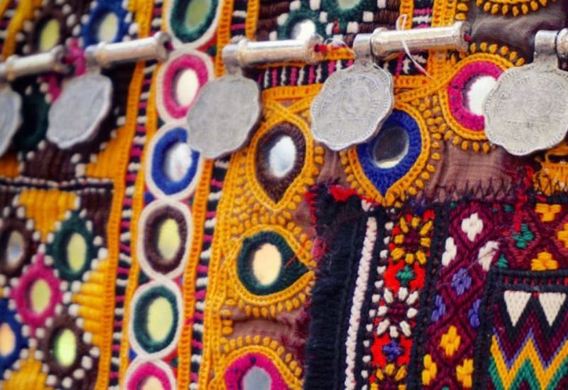 4:00 PM – Souvenir Shopping