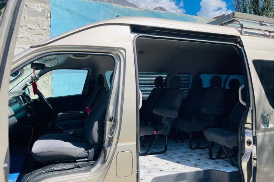 Hiace Grand Cabin