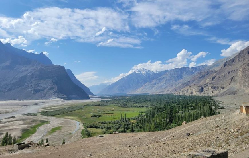 Complete Northern Pakistan Explorer – Hunza, Kalash & Karakoram Adventure