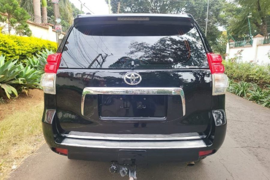 Land Cruiser Prado 2010 Model