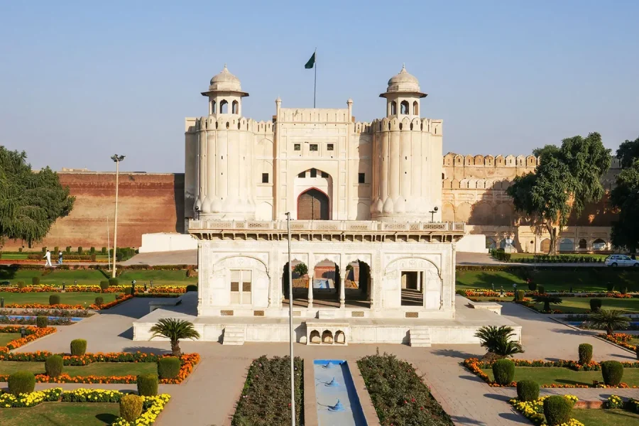 One Day Guided Tour To Lahore